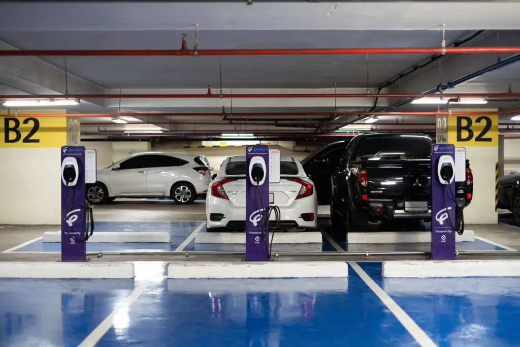 สถานีชาร์จรถยนต์ไฟฟ้าอาคาร Exchange Tower