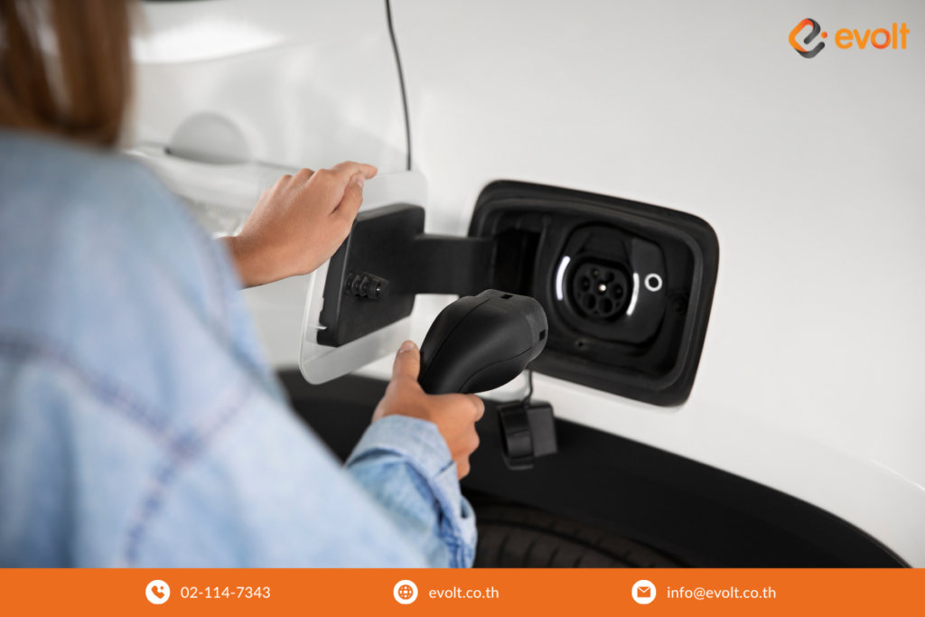 การชาร์จไฟรถยนต์ไฟฟ้าด้วย EV Charger Station กับ Home Charger